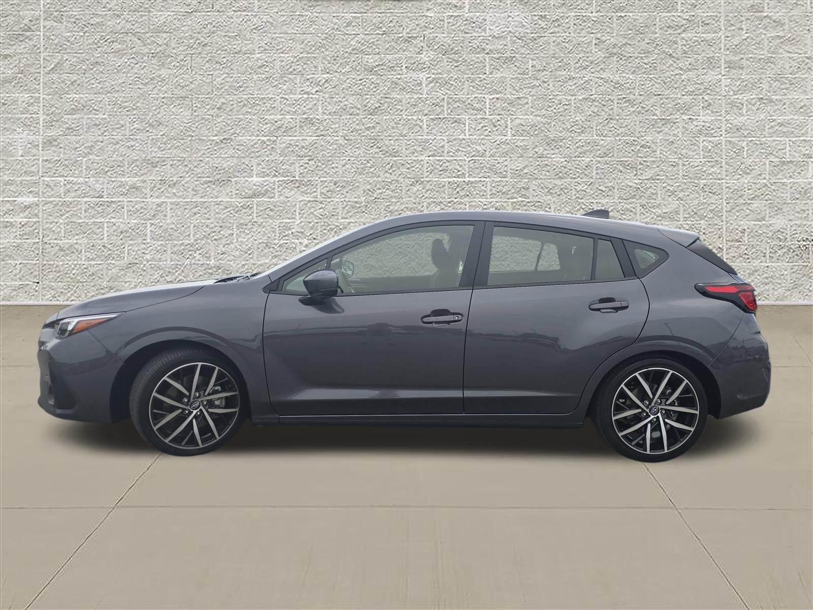 Certified 2024 Subaru Impreza 2.0i Sport AWD/4WD image 4