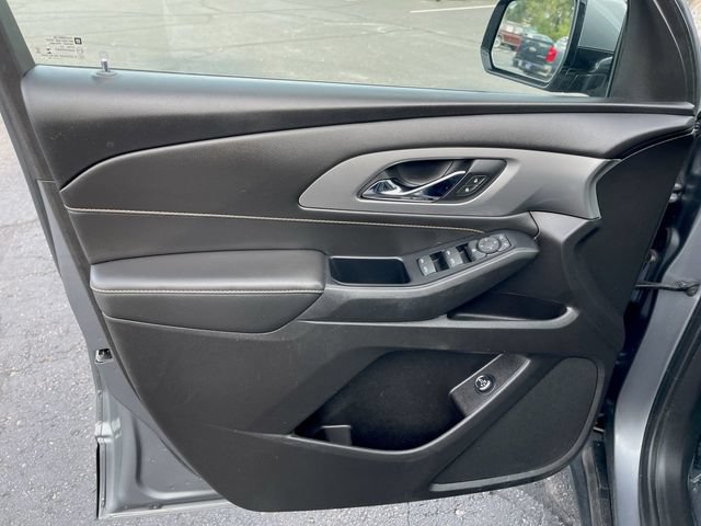 Used 2019 Chevrolet Traverse LT FWD image 22