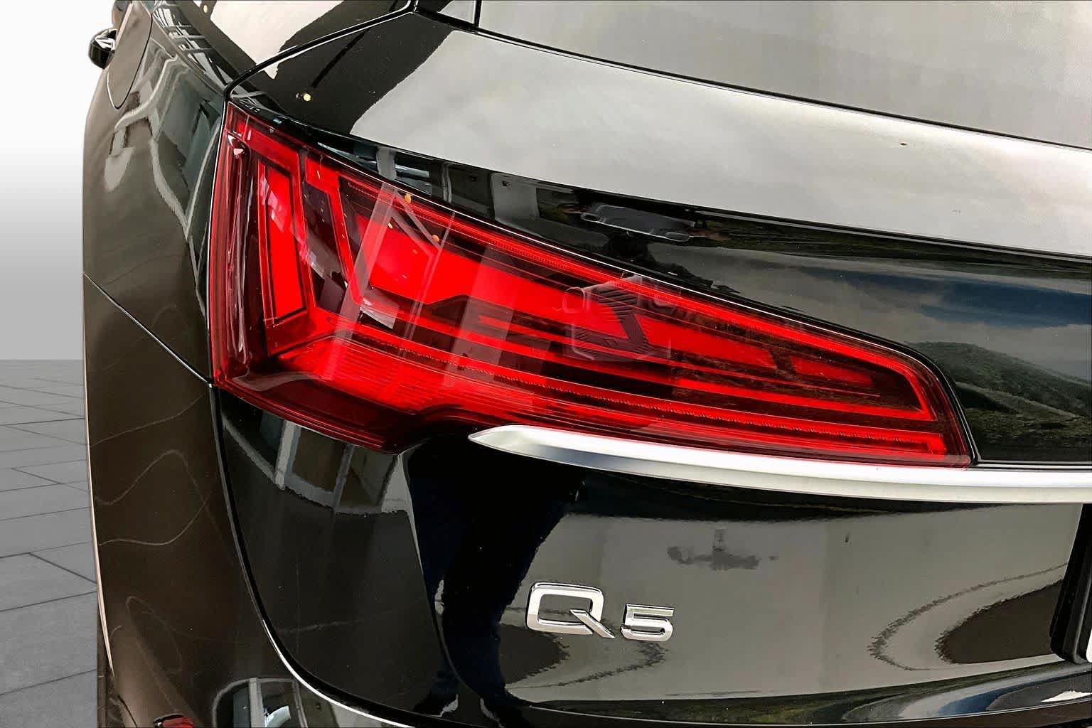 Certified 2025 Audi Q5 e Premium Plus w/ Premium Plus Package AWD/4WD image 27