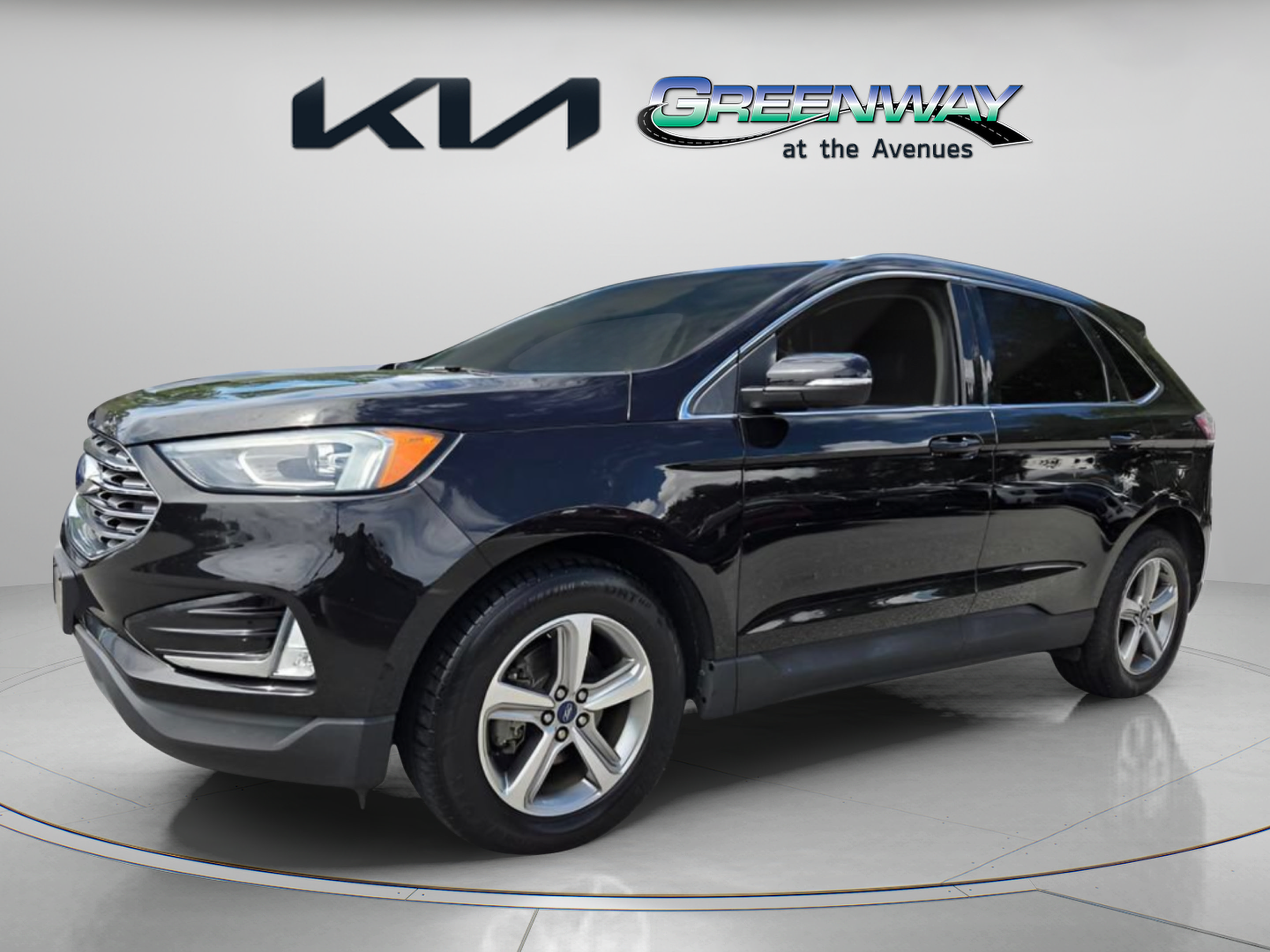 Used 2019 Ford Edge SEL w/ Equipment Group 201A FWD image 3