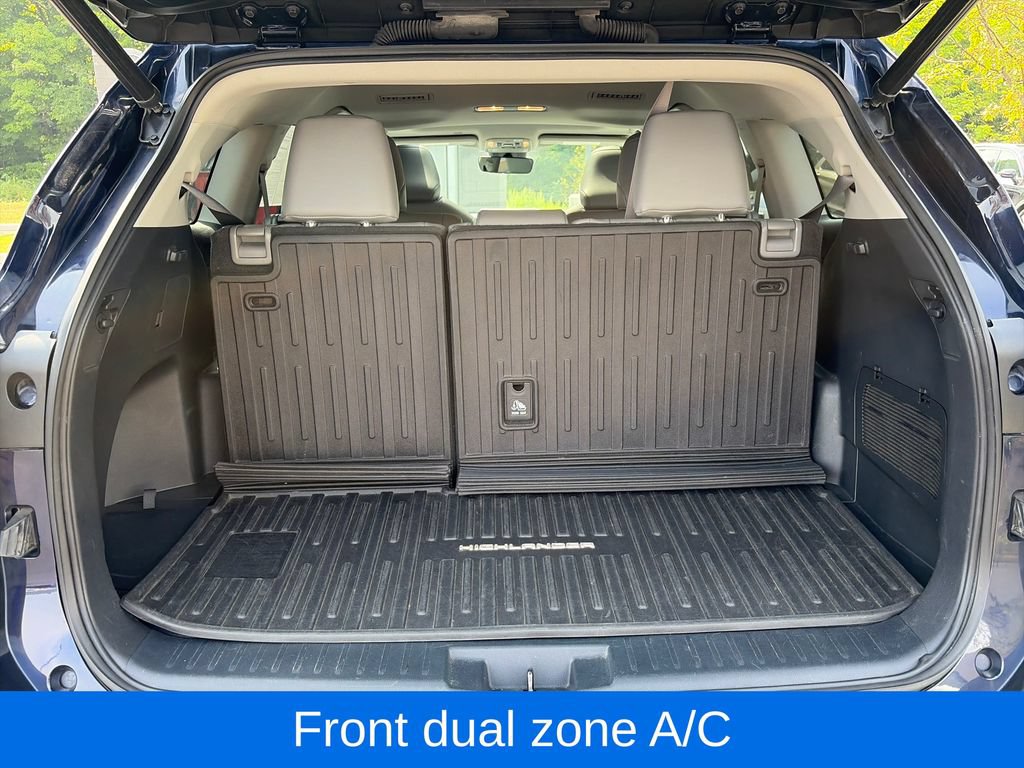 Used 2022 Toyota Highlander XLE AWD/4WD image 8