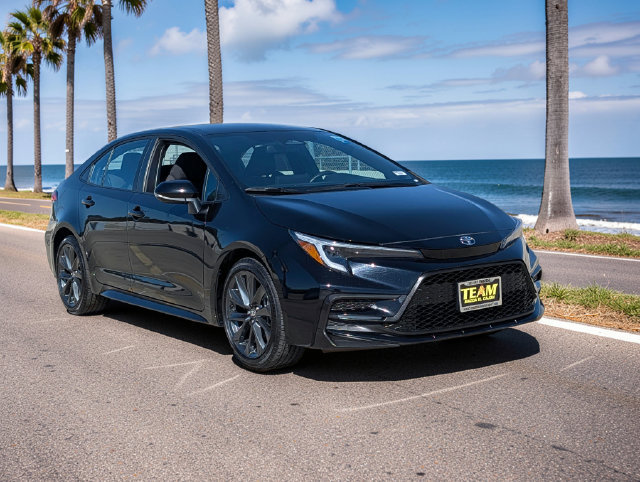 Used 2025 Toyota Corolla SE FWD image 4