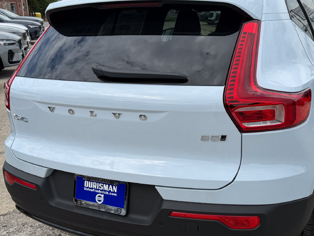 New 2026 Volvo XC40 B5 Plus w/ Protection Package Premier AWD/4WD image 5