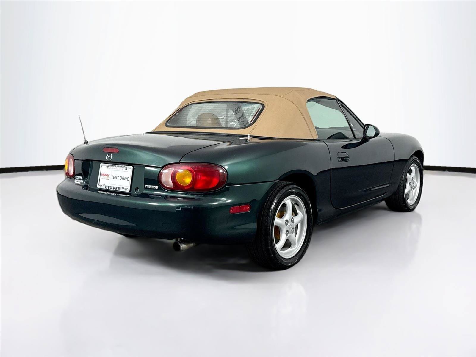 Used 1999 MAZDA MX-5 Miata RWD image 2