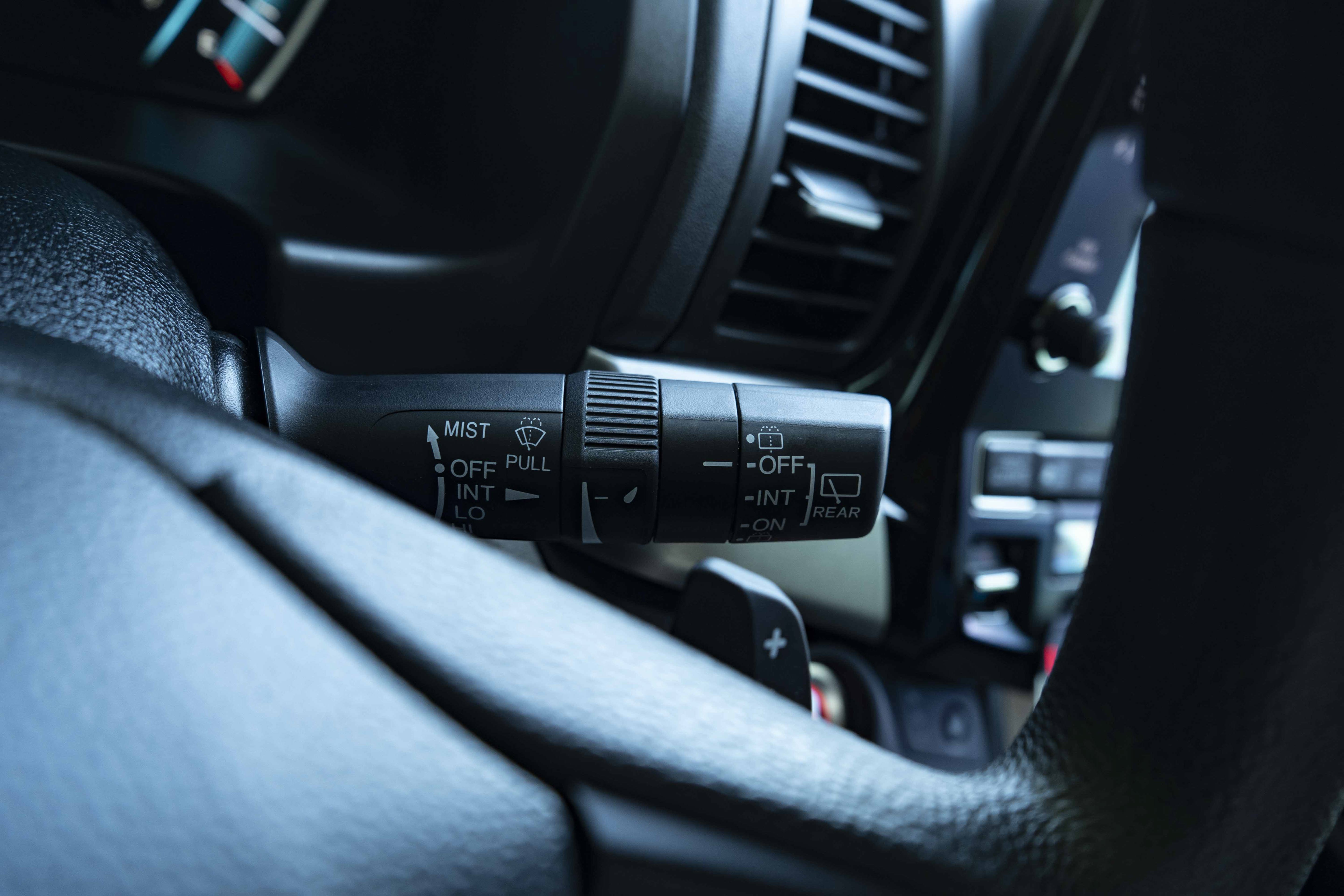 Used 2023 Honda Odyssey EX image 25