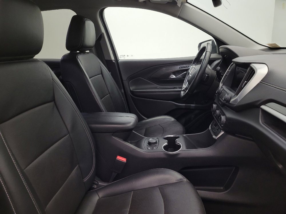 Used 2023 GMC Terrain SLT image 21