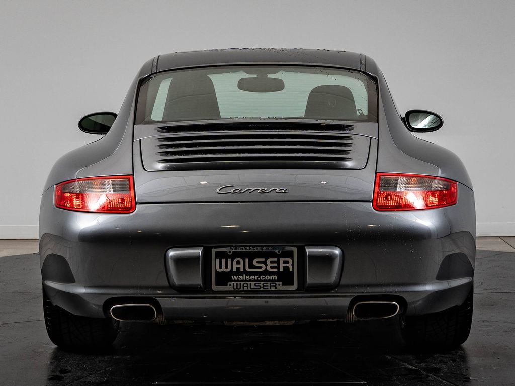 Used 2005 Porsche 911 Carrera RWD image 7
