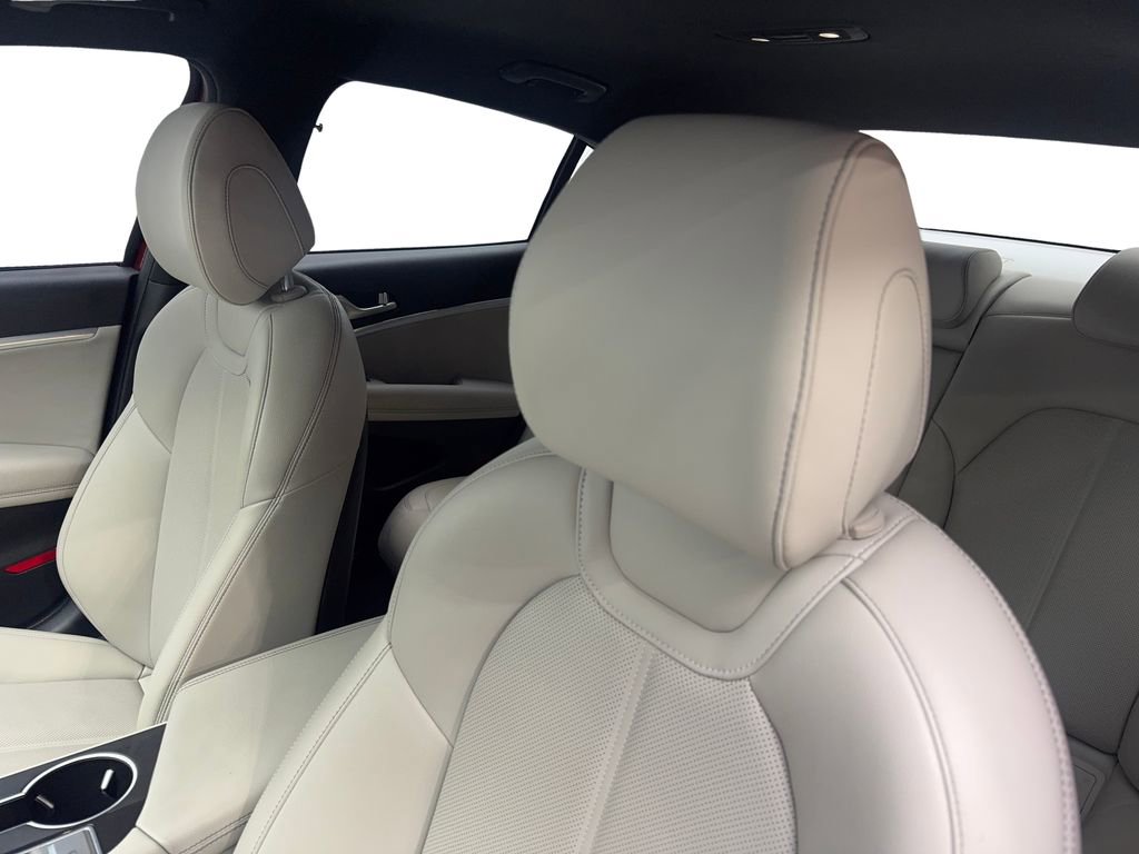 Used 2023 Genesis G70 2.0T image 28