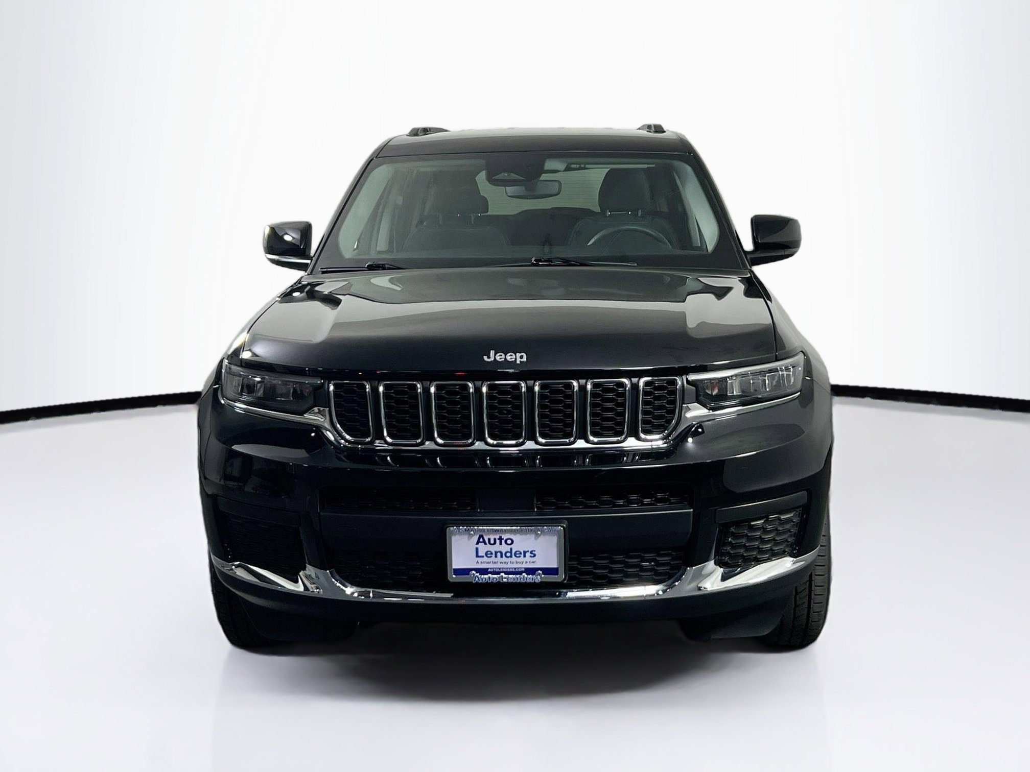 Used 2023 Jeep Grand Cherokee L Laredo AWD/4WD image 2