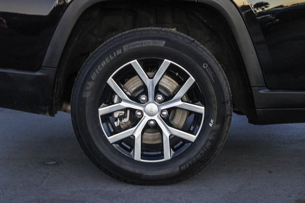 Used 2024 Jeep Grand Cherokee L Limited w/ Luxury Tech Group II AWD/4WD image 12