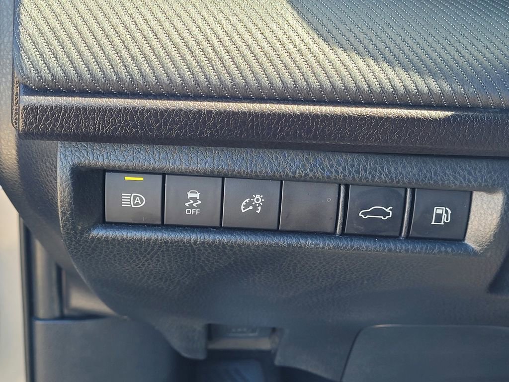 Used 2025 Toyota Camry SE w/ Convenience Package image 23