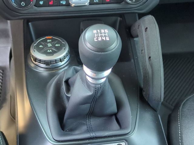 Used 2025 Ford Bronco Badlands AWD/4WD image 19