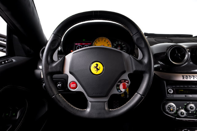 Used 2010 Ferrari 599 GTB Fiorano RWD image 6