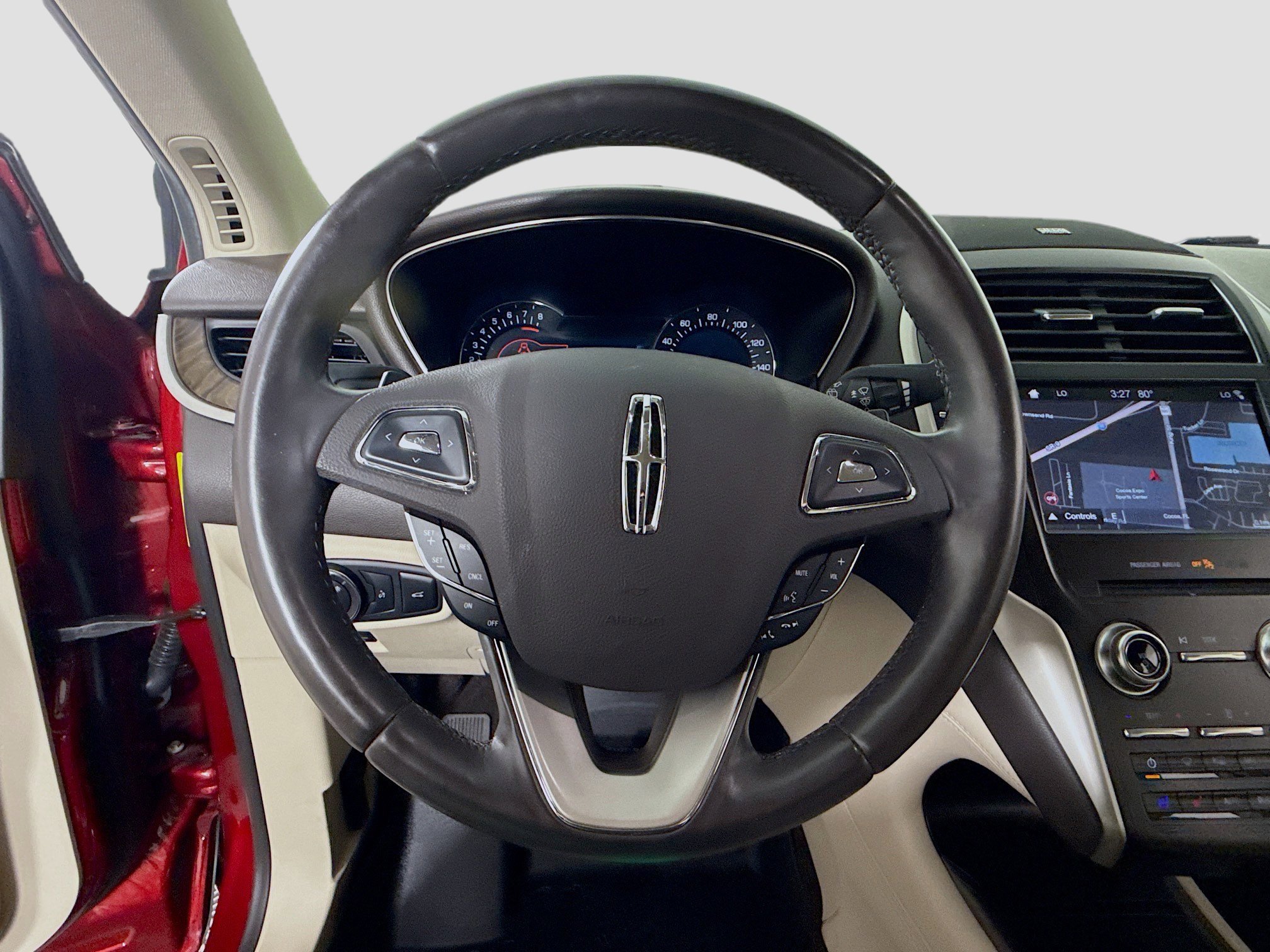 Used 2019 Lincoln MKC Reserve w/ MKC Climate Package FWD image 11