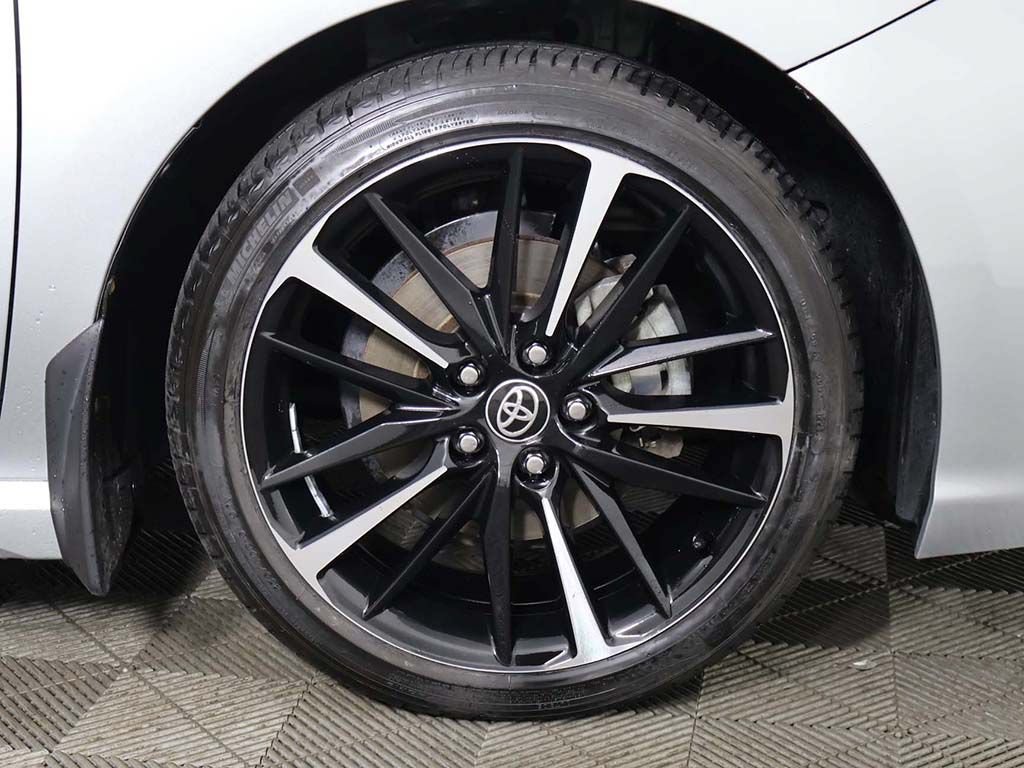 Used 2020 Toyota Camry XSE FWD image 22