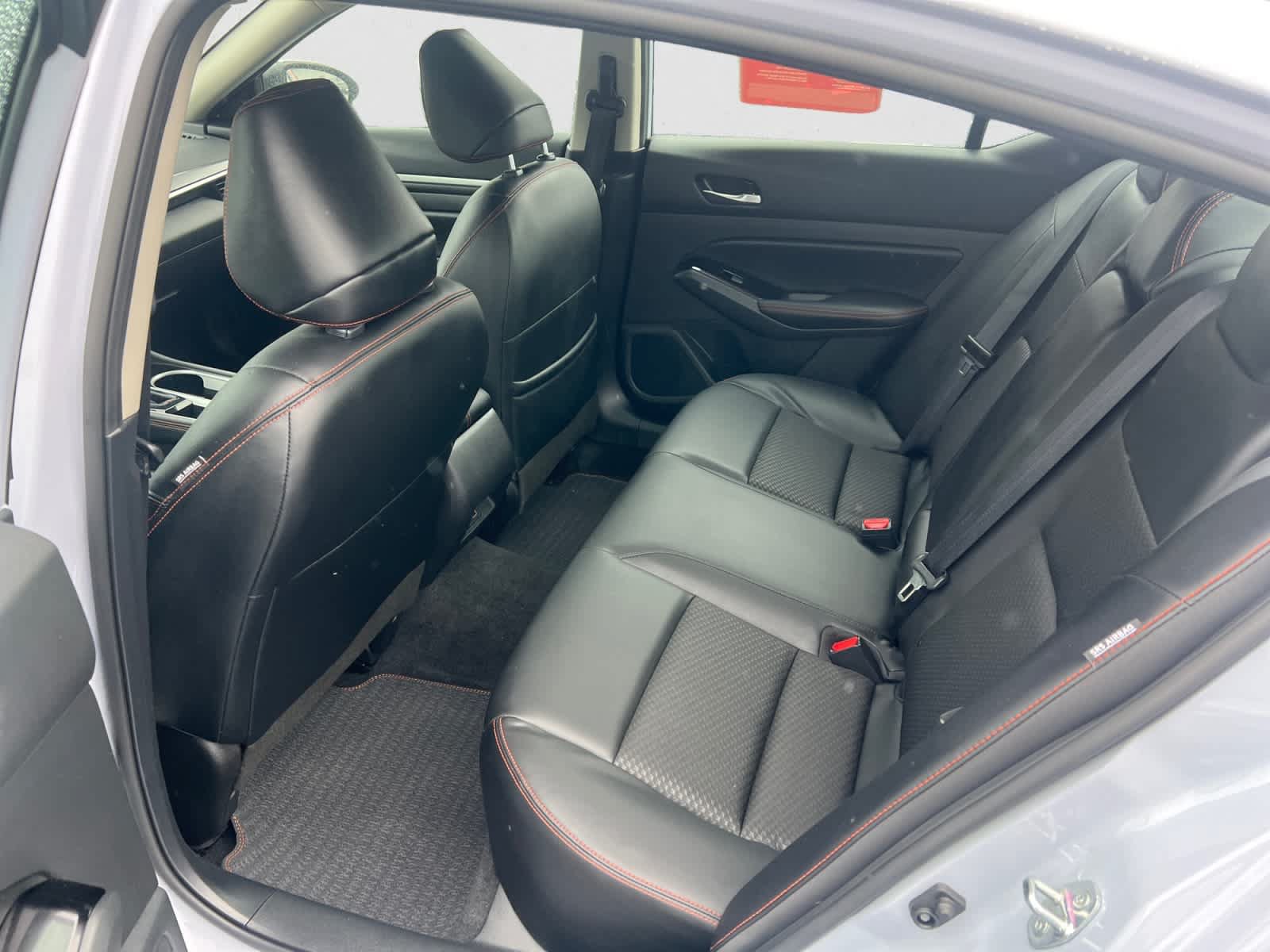 Used 2024 Nissan Altima 2.5 SR FWD image 11