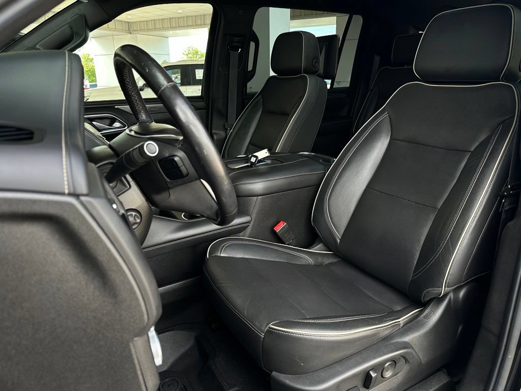 Used 2021 GMC Yukon XL SLT w/ SLT Luxury Plus Package AWD/4WD image 14