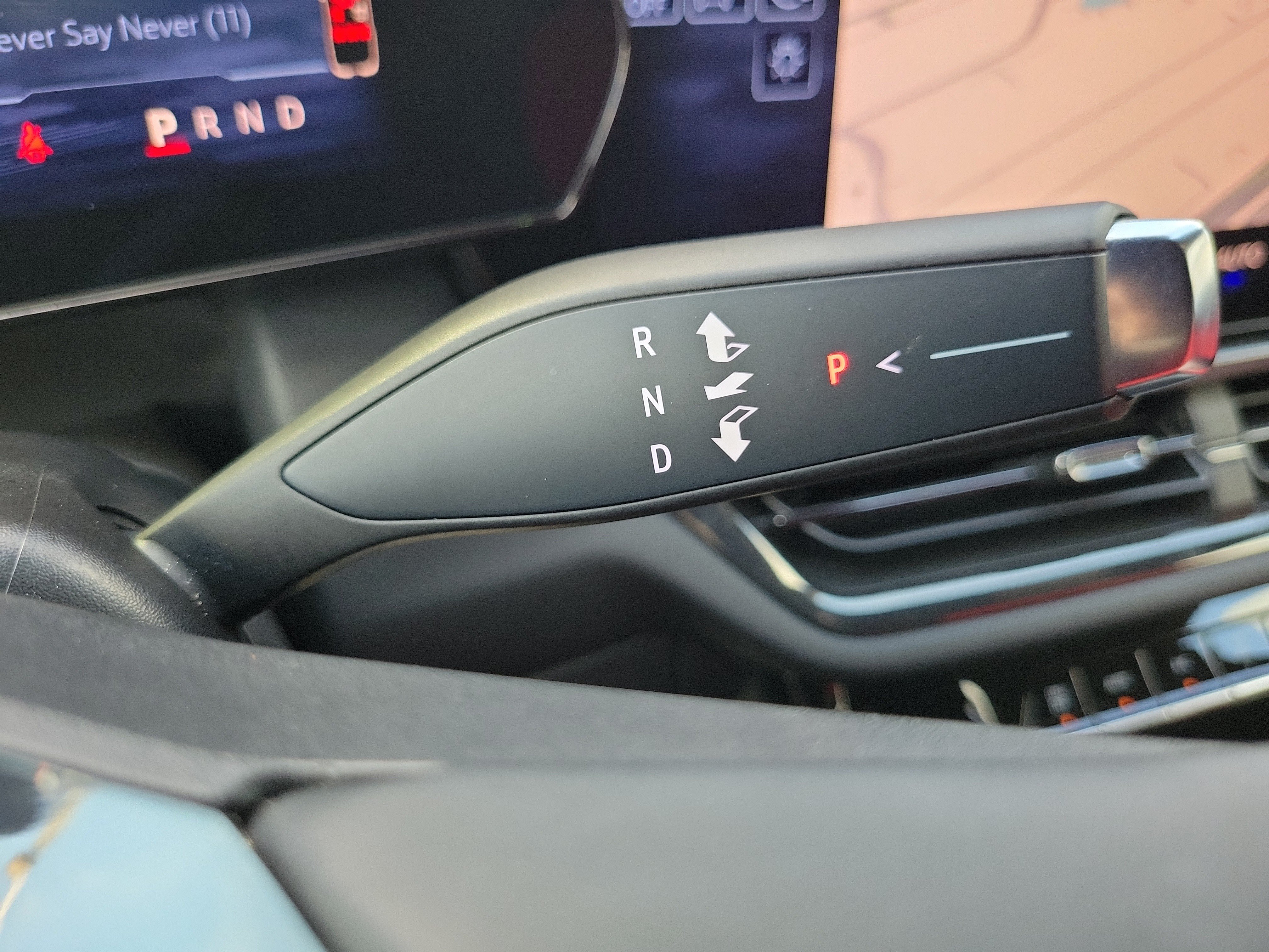 Used 2025 Chevrolet Equinox EV RS FWD image 23
