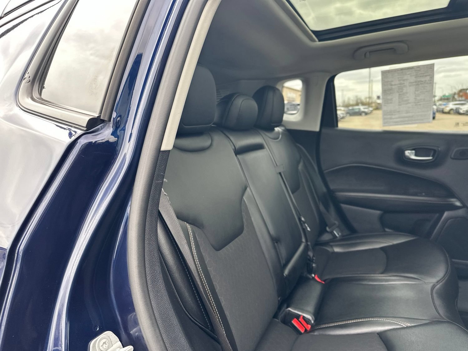 Used 2021 Jeep Compass Latitude w/ Sun and Sound Group AWD/4WD image 28