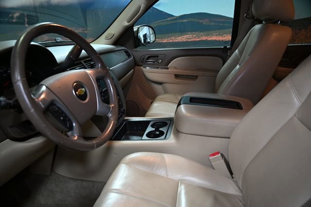 Used 2013 Chevrolet Suburban LT w/ Suspension Package, Off-Road AWD/4WD image 24