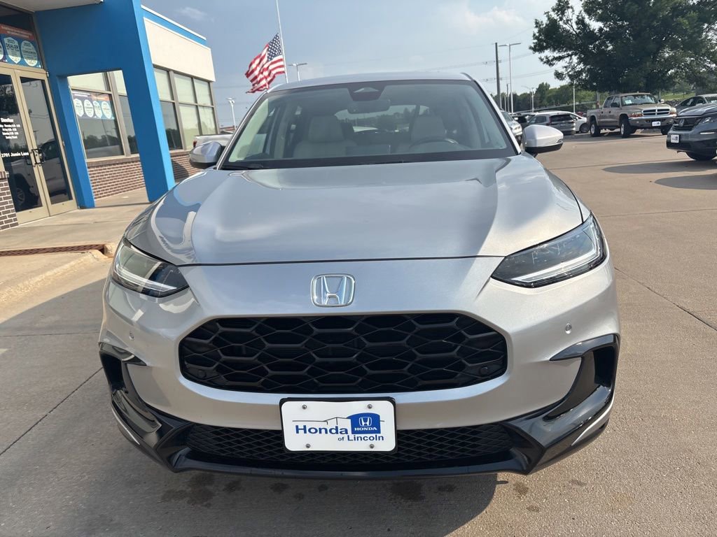 Used 2023 Honda HR-V EX-L image 2