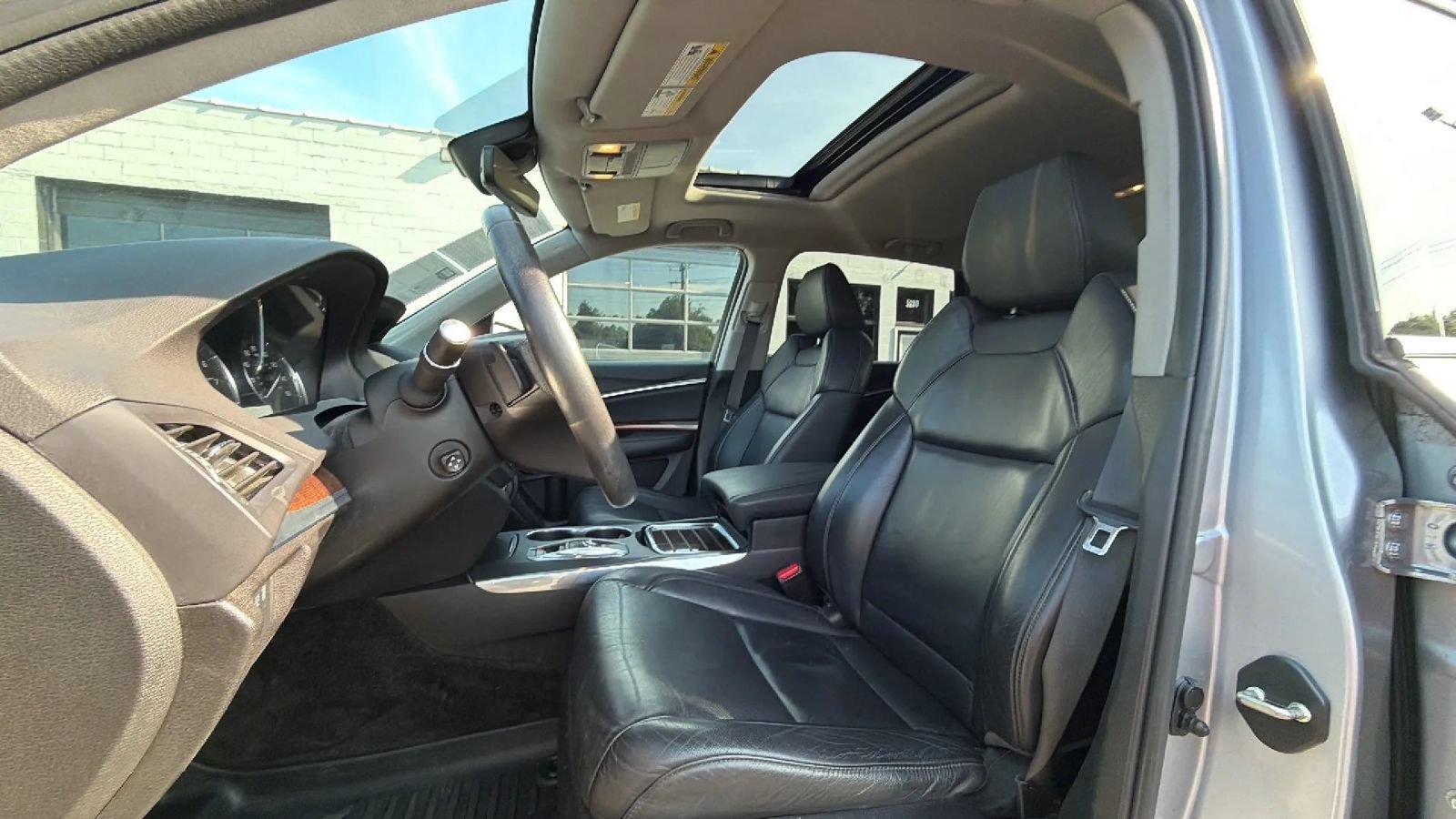 Used 2017 Acura MDX SH-AWD image 14