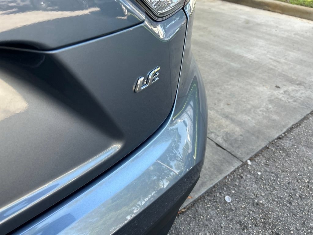 Used 2025 Toyota Corolla LE FWD image 20