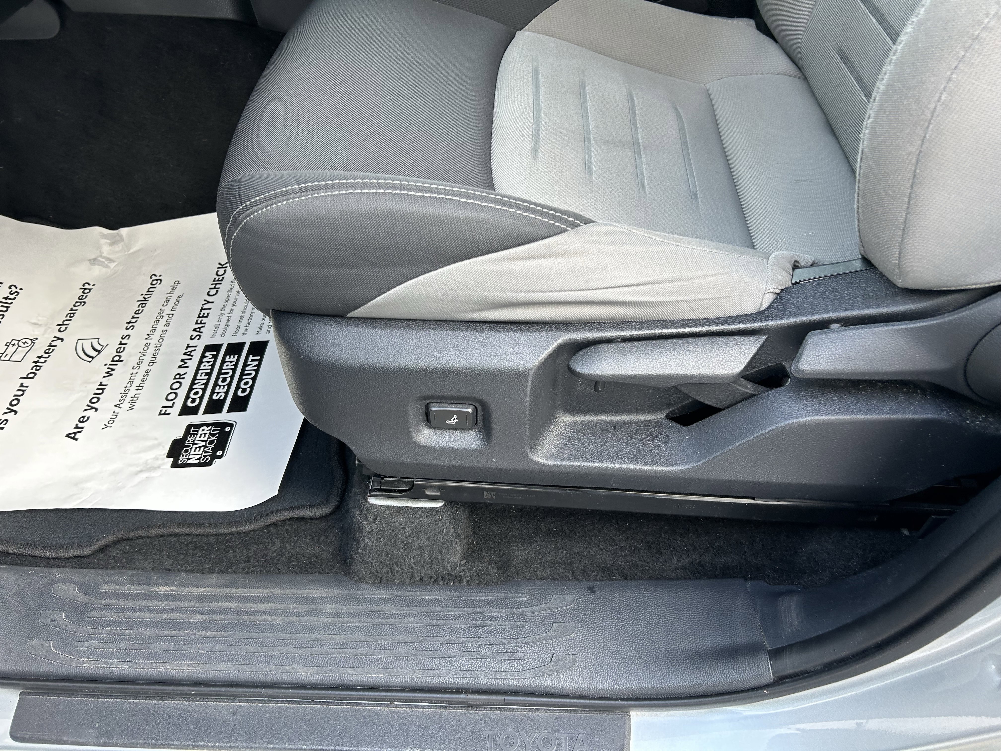 Certified 2024 Toyota Tacoma TRD Off-Road image 16