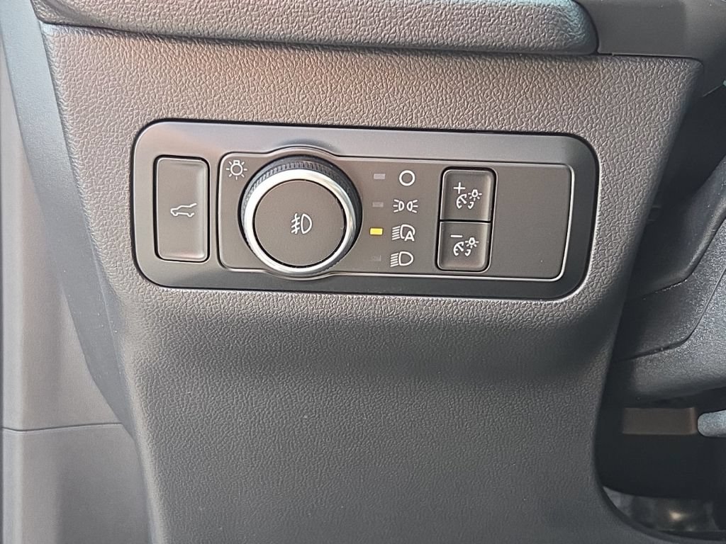 Used 2025 Ford Escape Platinum AWD/4WD image 31