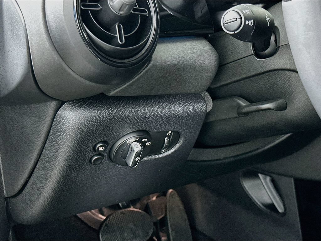 Used 2024 MINI Cooper S FWD image 10