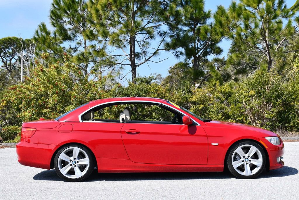 Used 2011 BMW 328i Convertible image 45