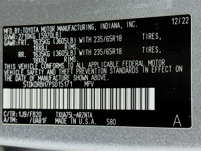 Used 2023 Toyota Highlander LE AWD/4WD image 16