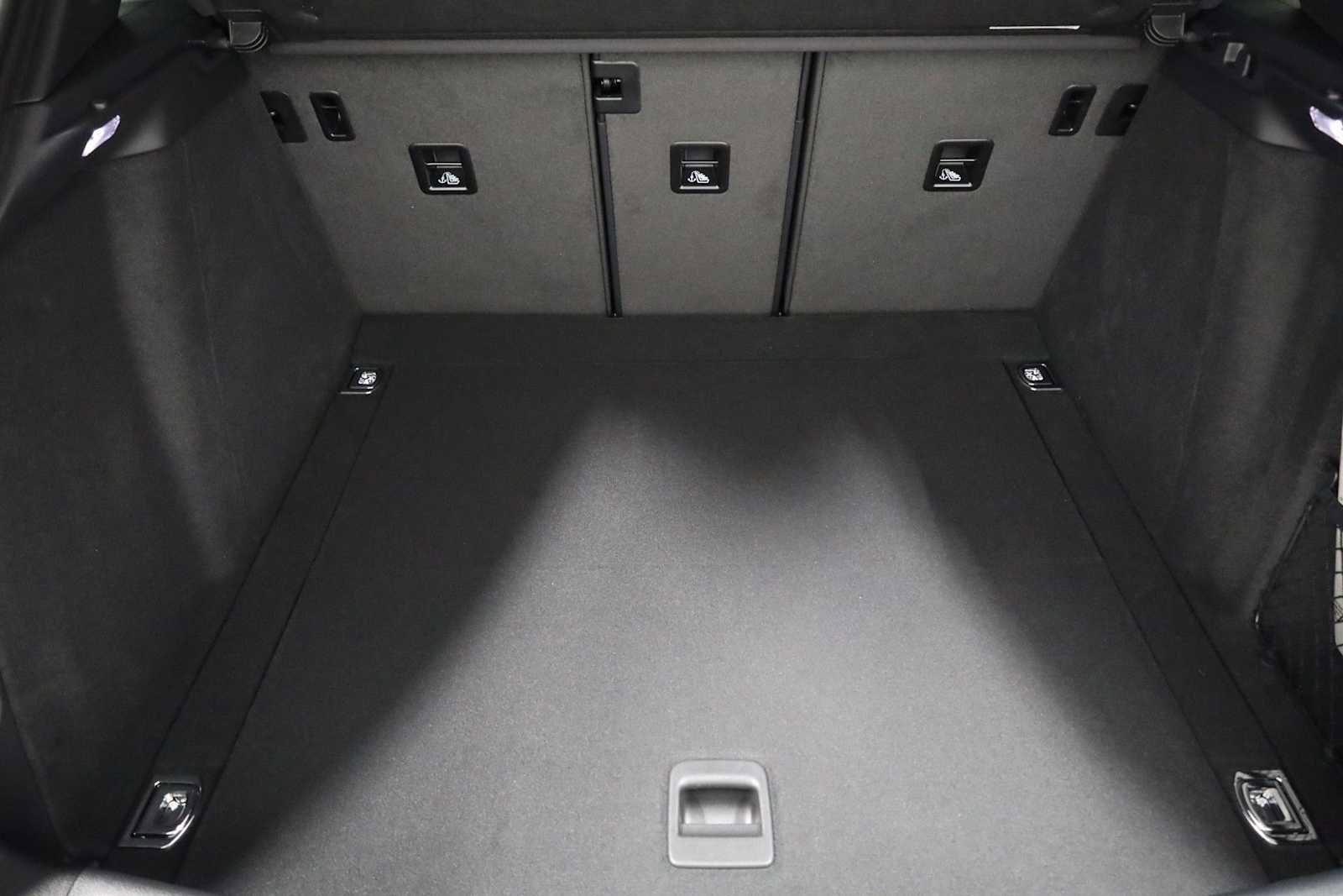 New 2026 Porsche Macan S image 41