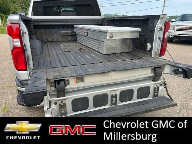 Used 2022 Chevrolet Silverado 3500 High Country w/ Z71 Off-Road Package AWD/4WD image 8