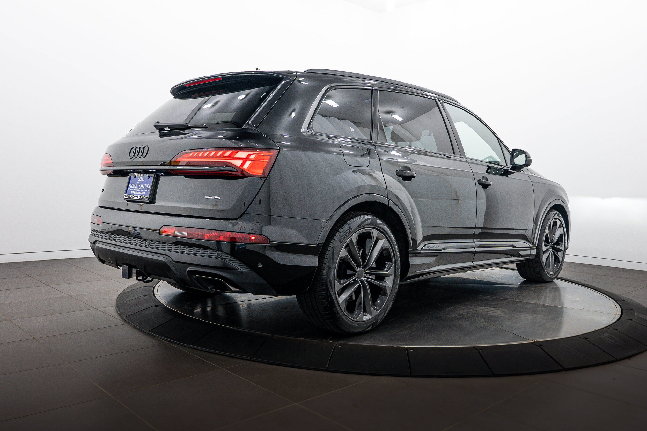 Used 2026 Audi Q7 3.0T Premium Plus w/ Premium Plus Package AWD/4WD image 4