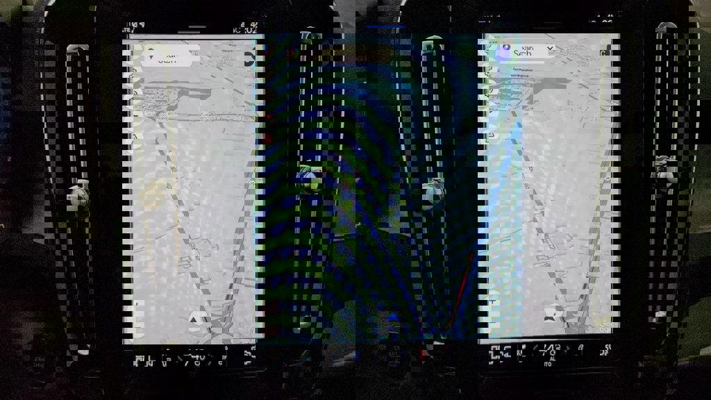 Used 2023 Volvo XC40 B5 Plus w/ Driver Assist Package image 21