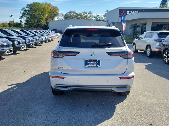 New 2026 Mitsubishi Outlander SEL image 5