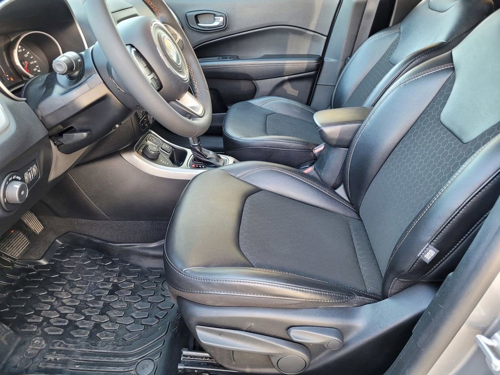 Used 2021 Jeep Compass Latitude image 23