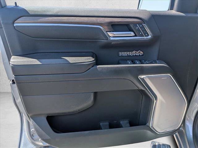 Used 2024 Chevrolet Silverado 1500 High Country AWD/4WD image 7