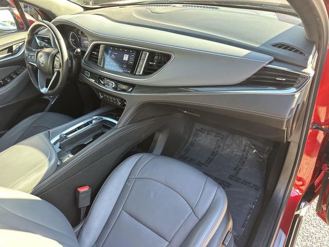 Used 2024 Buick Enclave Essence w/ Sport Touring Edition image 27