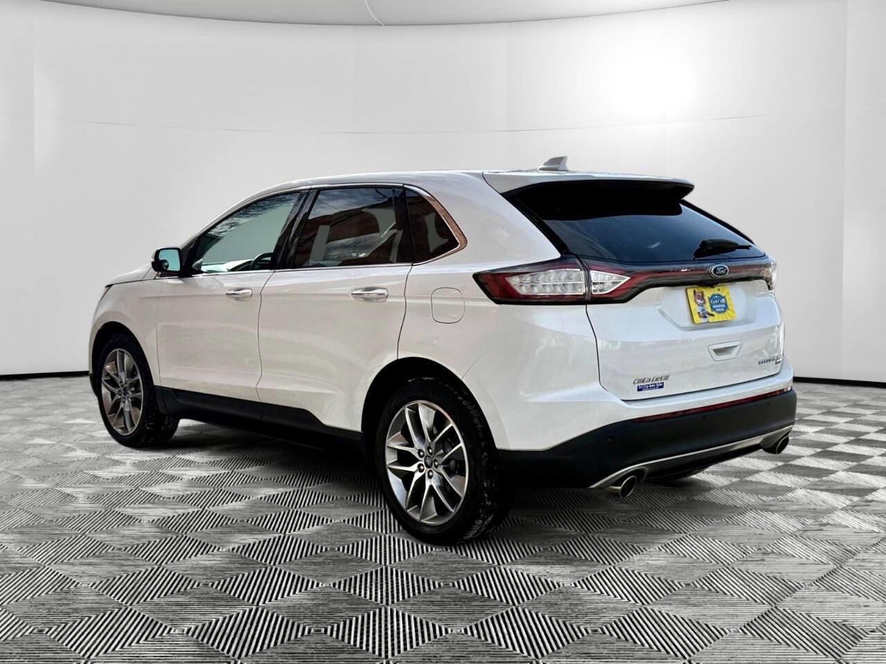 Used 2015 Ford Edge Titanium w/ Equipment Group 301A image 7