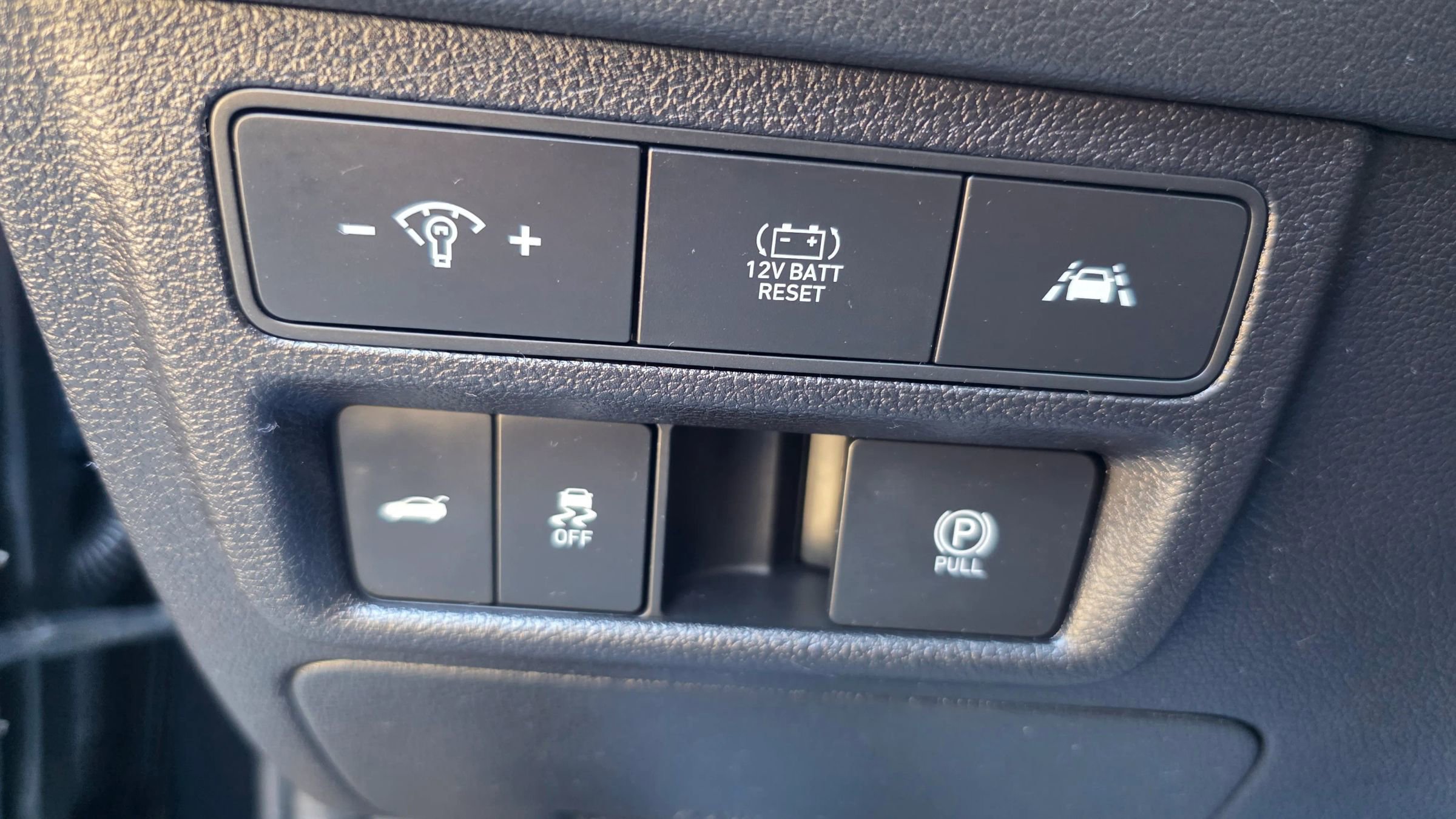 Used 2022 Hyundai Sonata Limited image 25