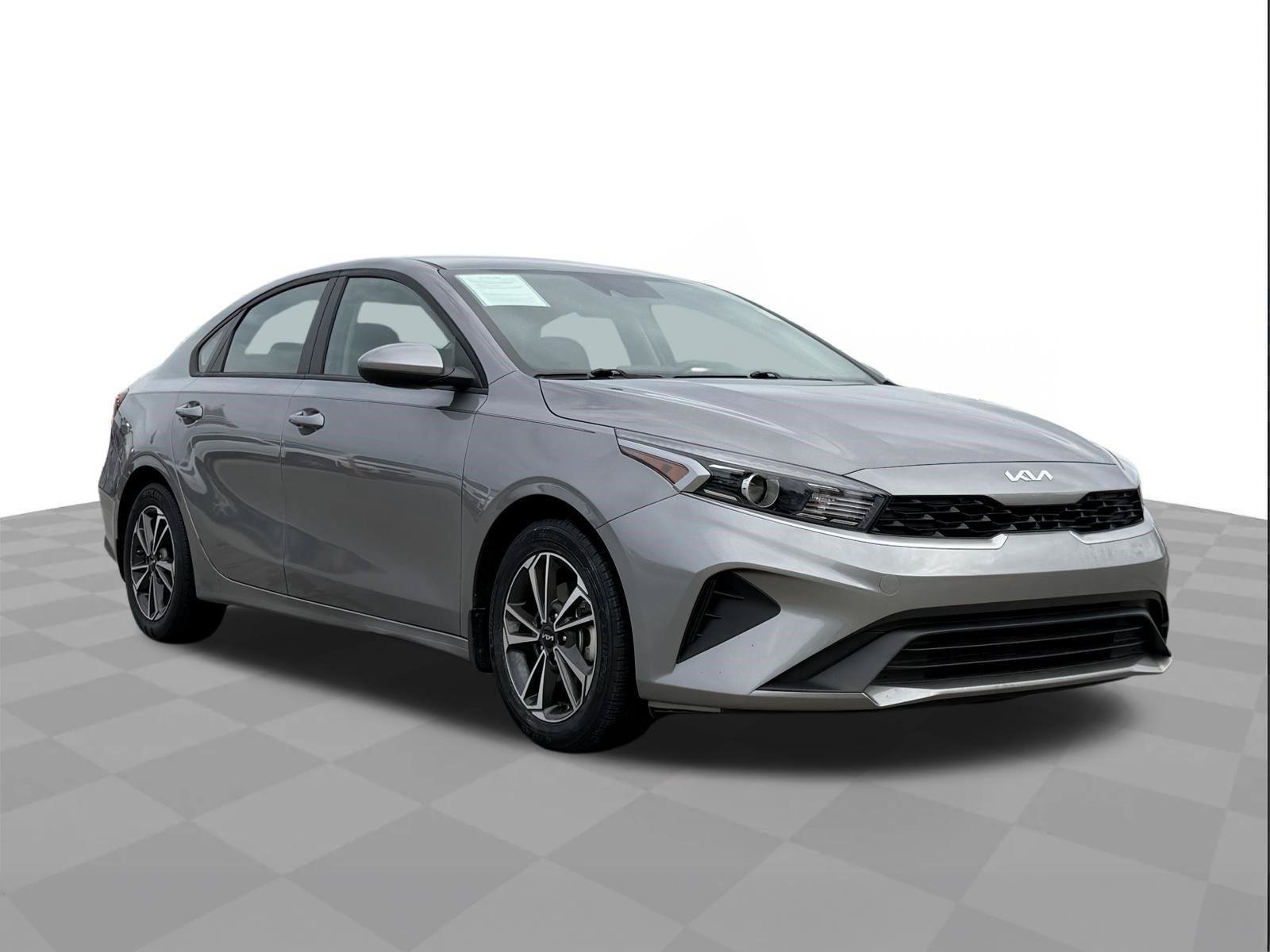 Used 2024 Kia Forte LXS FWD image 7