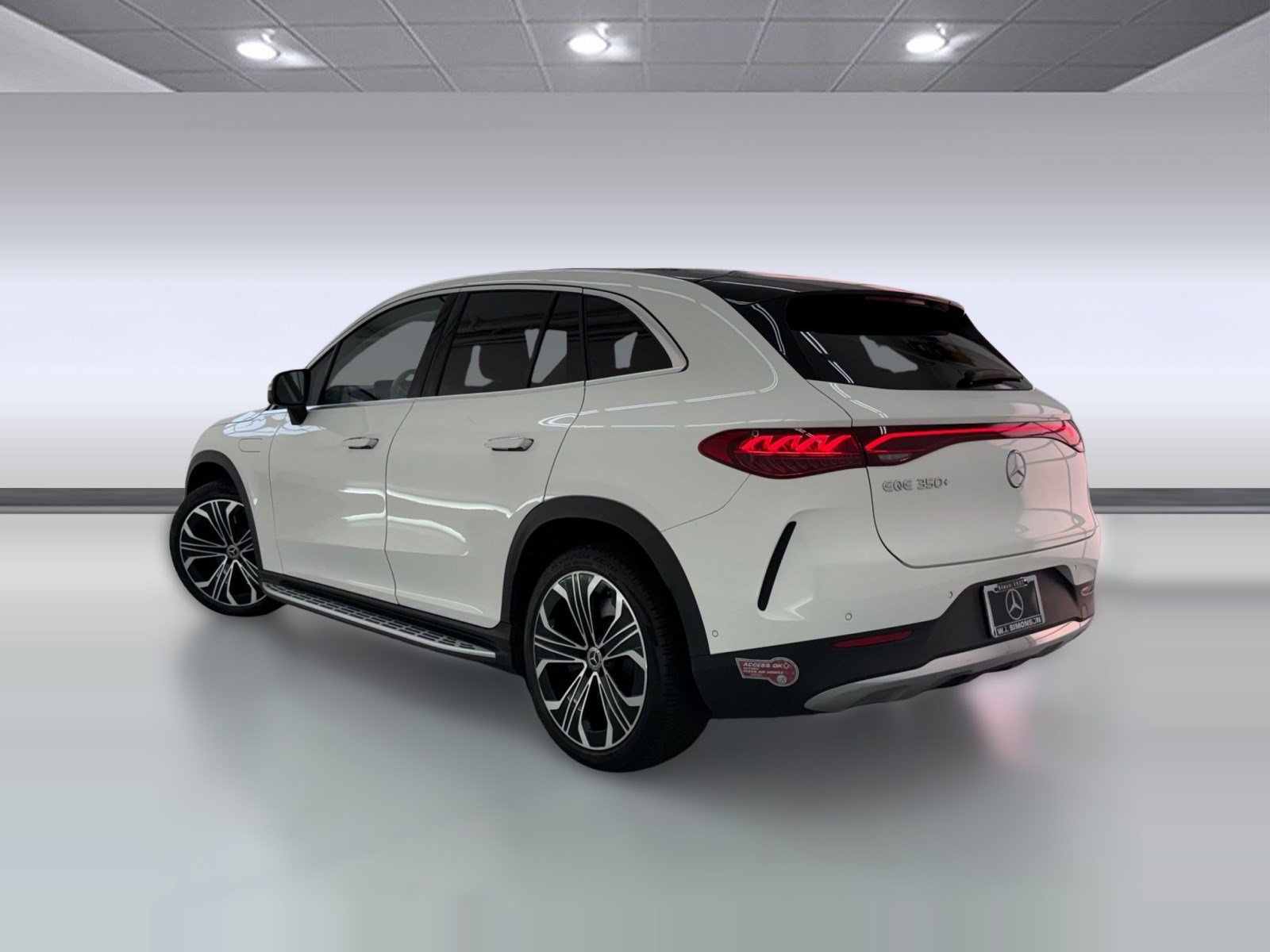 Certified 2023 Mercedes-Benz EQE 350+ SUV image 3