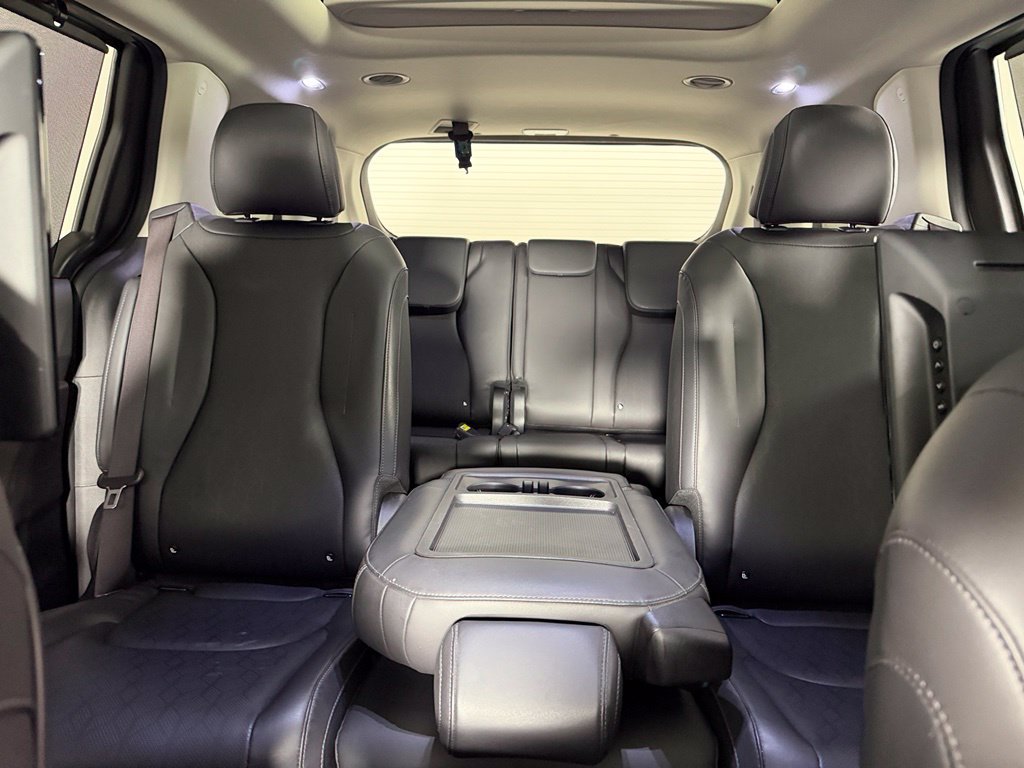 Used 2025 Kia Carnival SX FWD image 19