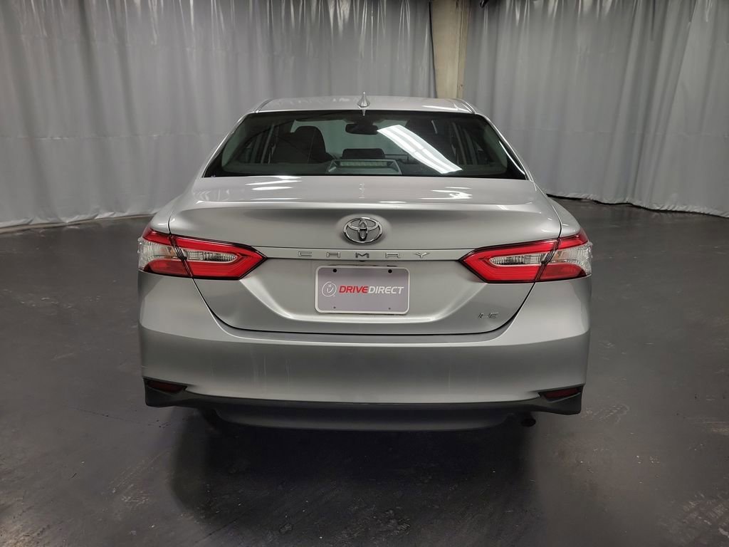Used 2020 Toyota Camry LE image 7