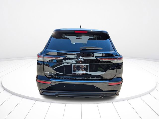 New 2025 Mitsubishi Outlander ES image 5
