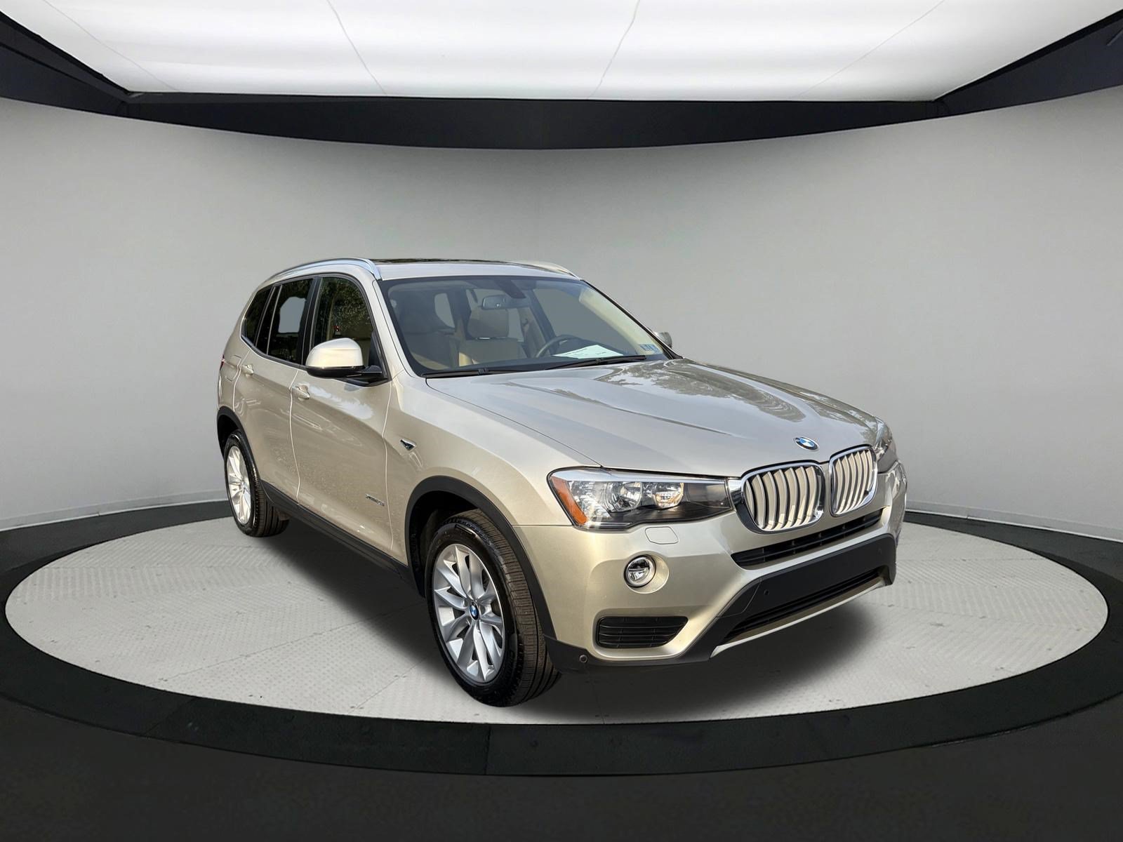 Used 2016 BMW X3 xDrive28i AWD/4WD image 3