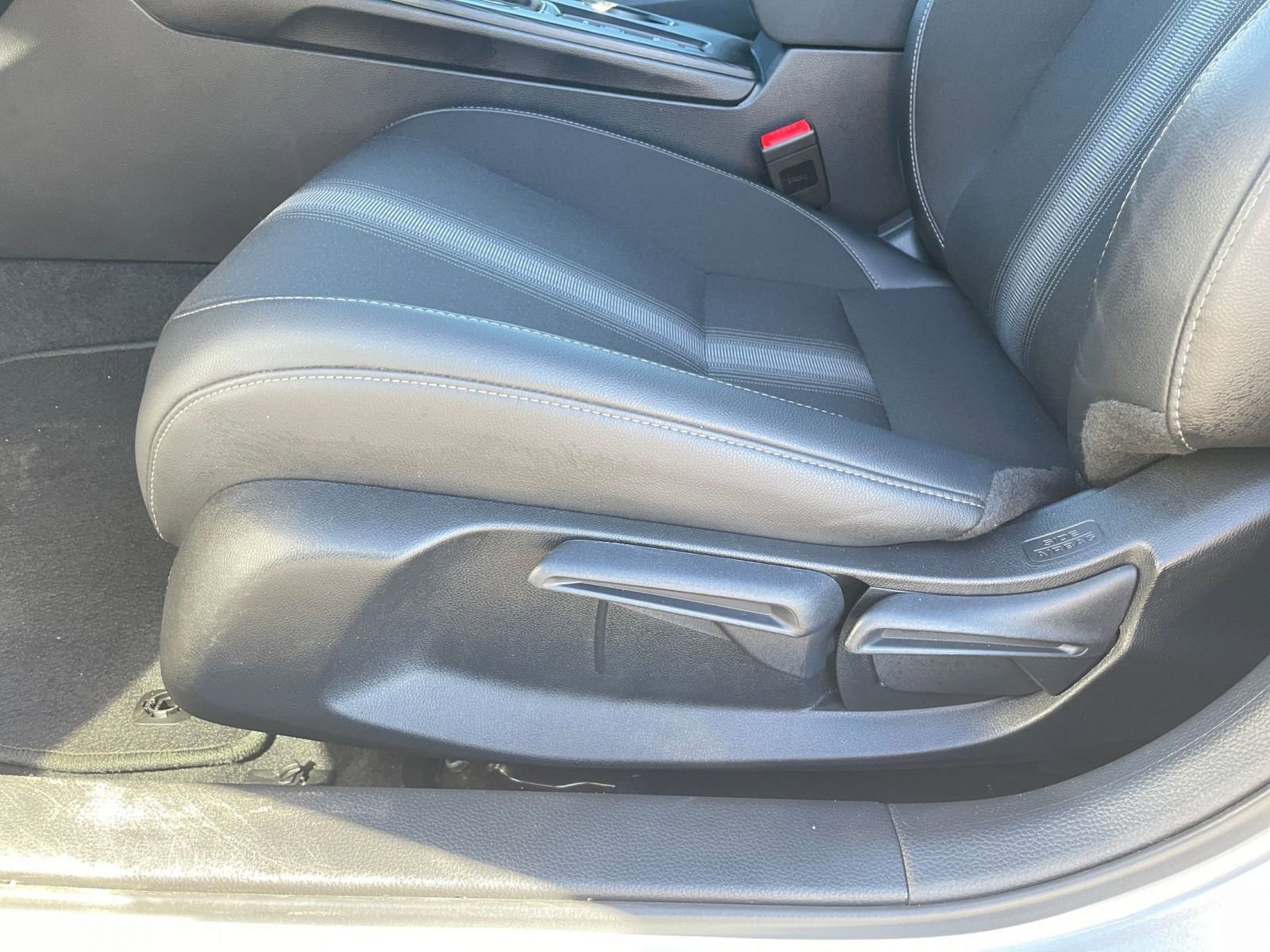 Used 2025 Honda Civic Sport image 23