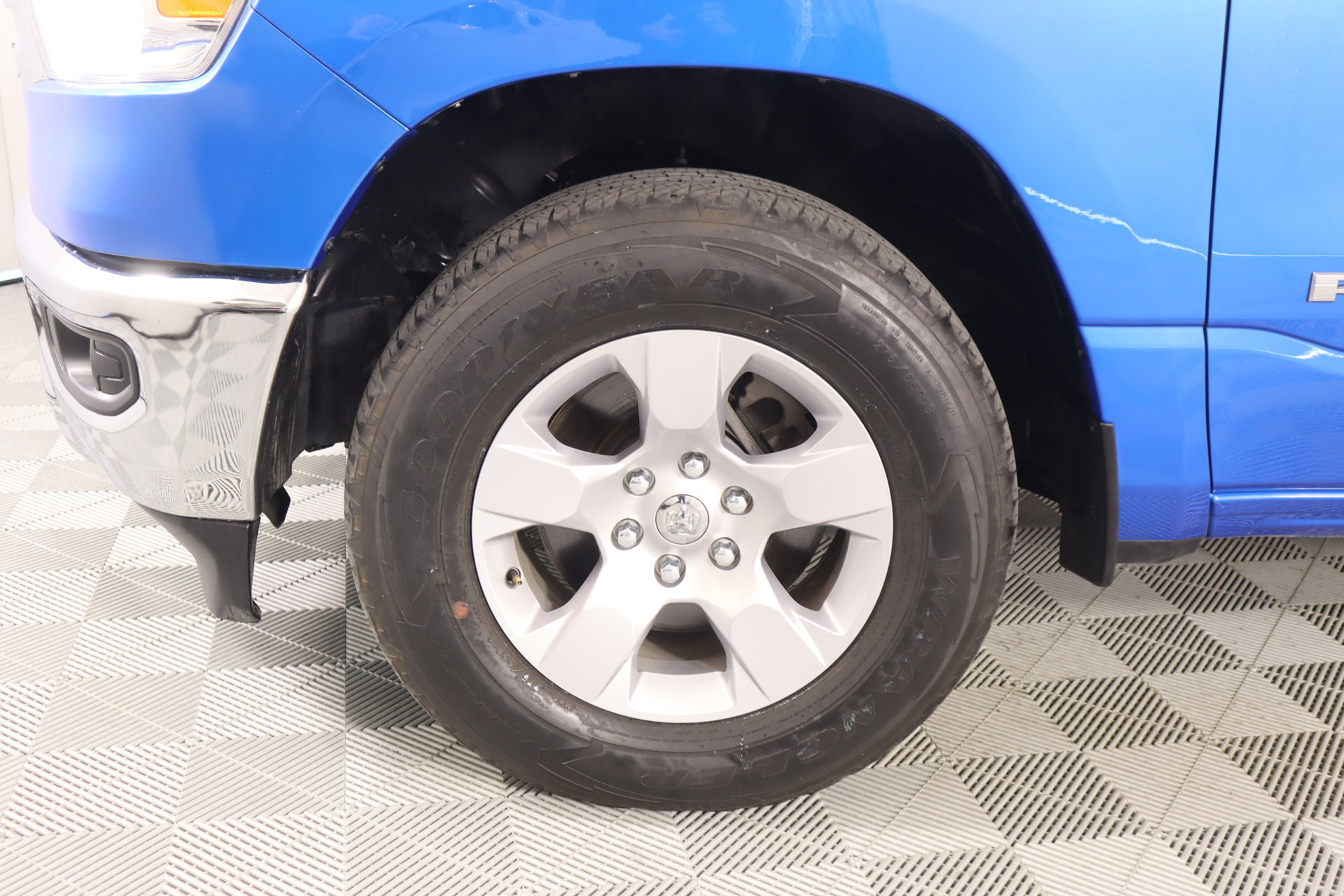 Used 2023 RAM 1500 Big Horn AWD/4WD image 17